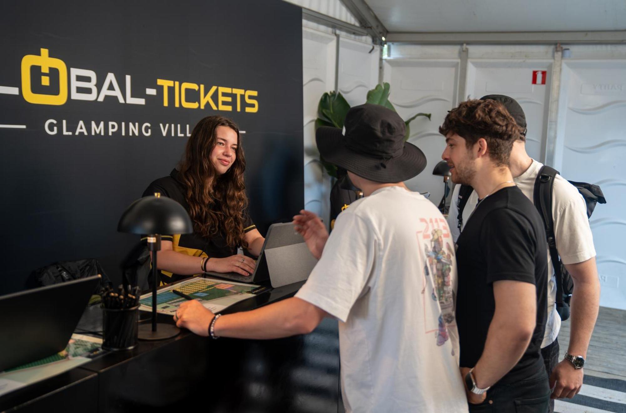 Global-Tickets Village Spa-Francorchamps Esterno foto